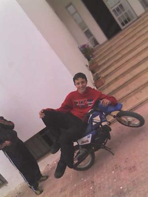 moi sur une pw 50